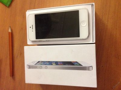 Лот: 5975871. Фото: 1. Apple iPhone 5 16gb white. Смартфоны