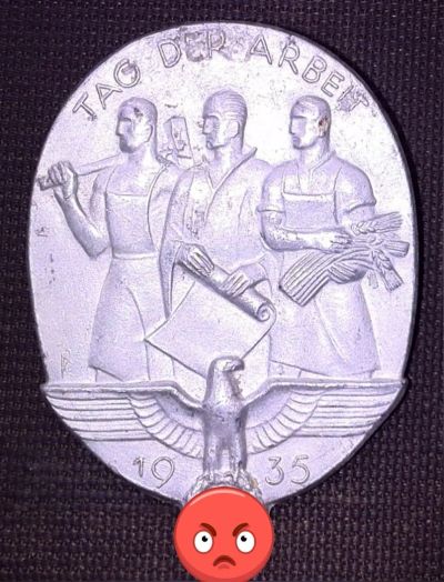 Лот: 17793651. Фото: 1. Германия 3 рейх значок День труда. Сувенирные