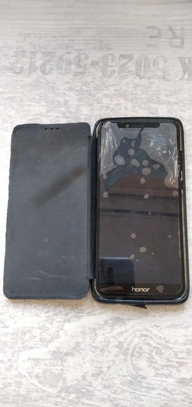 Лот: 19284934. Фото: 1. телефон Honor 7C (неисправен). Смартфоны