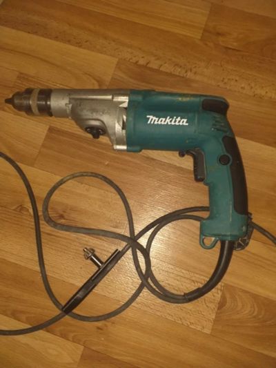 Лот: 15326616. Фото: 1. Ударная дрель Makita 2050. Электроинструмент