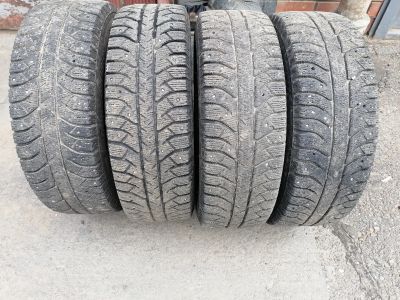 Лот: 23598180. Фото: 1. Зимняя резина Bridgestone R13. Шины