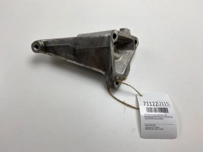 Лот: 20733573. Фото: 1. Кронштейн опоры двигателя Mercedes-Benz... Двигатель и элементы двигателя