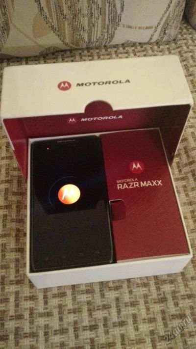 Лот: 5827807. Фото: 1. Motorola RAZR MAXX 16 gb. Смартфоны