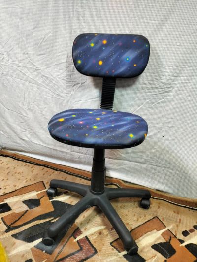 Лот: 21276891. Фото: 1. Стул детский. Столики, стулья, парты