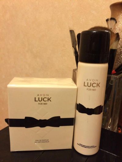Лот: 7277733. Фото: 1. Парфюмерная вода Avon Luck + парф... Женская парфюмерия