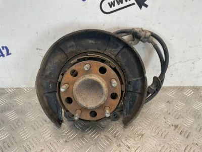 Лот: 24567174. Фото: 1. ступица Mitsubishi Lancer CY. Двигатель и элементы двигателя
