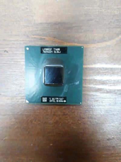 Лот: 17835622. Фото: 1. Процессор Intel Celeron T1600... Процессоры