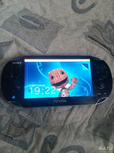 Лот: 9602803. Фото: 1. Продаю PS VITA +16 Gb карта памяти... Игровые приставки, консоли