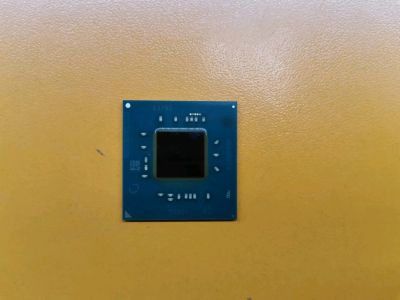 Лот: 17265104. Фото: 1. Процессор для ноутбуков Intel... Микросхемы