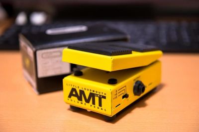 Лот: 10850223. Фото: 1. AMT Electronics LLM-2 педаль громкости... Гитарные эффекты и комбоусилители