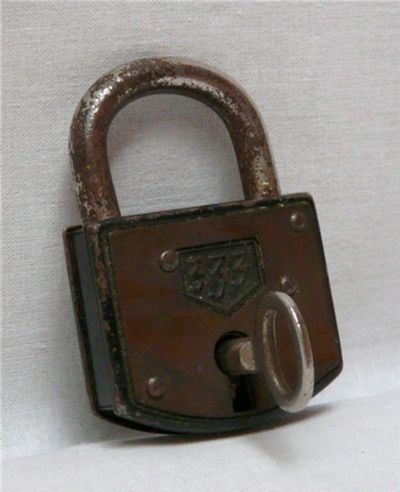 Лот: 11192540. Фото: 1. Замок навесной маленький (K925... Другое (антиквариат)
