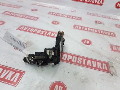 Лот: 21020237. Фото: 1. Клемма аккумулятора Nissan Serena... Двигатель и элементы двигателя