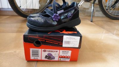 Лот: 4364681. Фото: 1. Роликовые туфли Heelys/Хиллис... Туфли