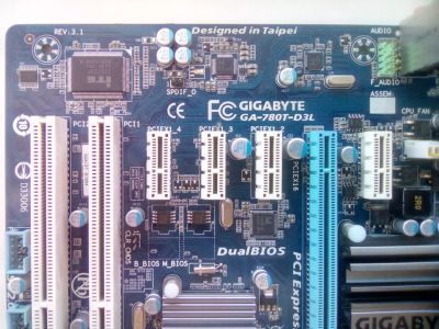 Лот: 11833838. Фото: 1. Gigabyte GA-780T-D3L. Материнские платы
