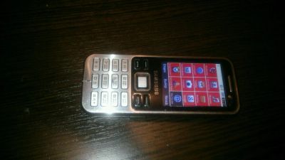 Лот: 9938932. Фото: 1. Samsung.GT C3322. Кнопочные мобильные телефоны