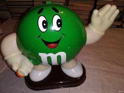 Лот: 13669737. Фото: 1. Диспенсер M&Ms зеленый .. высота... Другое (игрушки)