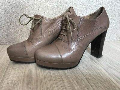 Лот: 10030932. Фото: 1. Ботильоны Эконика 39р. Ботильоны, полусапожки