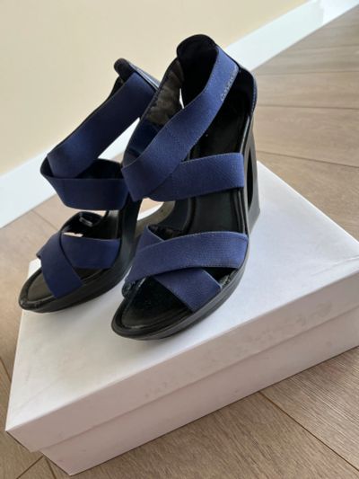 Лот: 22352544. Фото: 1. Босоножки Calvin Klein оригинал. Босоножки