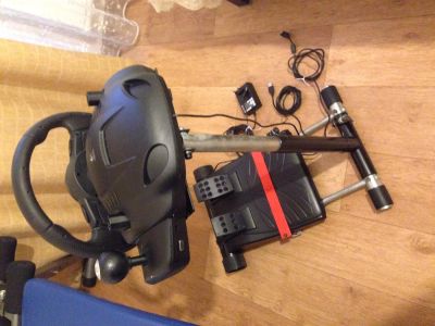 Лот: 3554863. Фото: 1. Руль с педалями и каркасом Logitech... Аксессуары для игровых приставок, консолей, геймпады