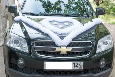 Лот: 7544080. Фото: 1. Свадебные украшения на автомобиль. Свадебная атрибутика и декор
