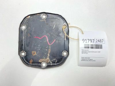 Лот: 23558921. Фото: 1. Крышка КПП Mitsubishi Galant 1997... Двигатель и элементы двигателя