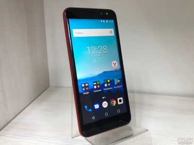 Лот: 15265171. Фото: 1. Смартфон Fly Life Compact 3G 8Gb... Смартфоны