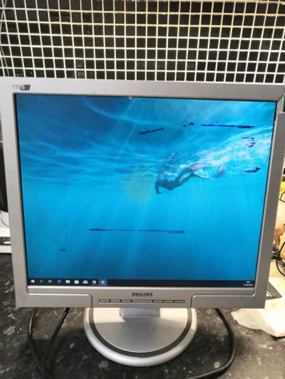 Лот: 15491594. Фото: 1. Монитор Philips 17 дюймов. ЖК-мониторы