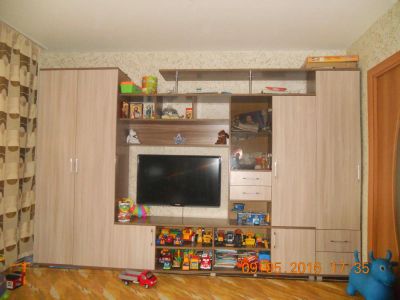 Лот: 7501377. Фото: 1. шкаф-горка-стенка КМК. Гостиные, стенки, горки