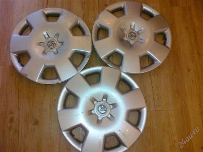Лот: 1139211. Фото: 1. колпаки TOYOTA R15 - 3 штуки. Колпаки