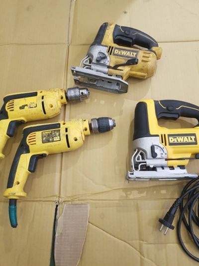 Лот: 21426317. Фото: 1. Лобзики дрели Dewalt. Электроинструмент