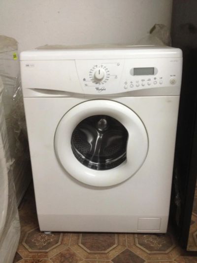 Лот: 7465241. Фото: 1. стиральная машинка Whirlpool с... Стиральные машины