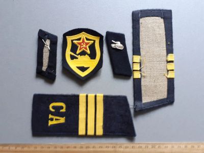 Лот: 25720399. Фото: 1. погоны +петлицы+шеврон старший... Нашивки, шевроны, погоны