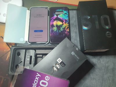 Лот: 18770371. Фото: 1. Смартфон Samsung Galaxy S10e 6... Смартфоны