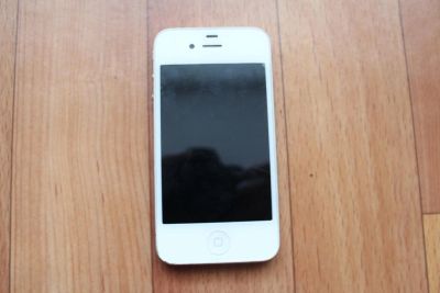 Лот: 9230335. Фото: 1. iphone 4. Смартфоны
