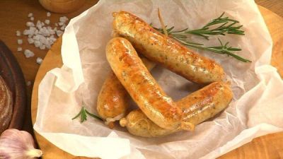 Лот: 10274077. Фото: 1. Домашние сосиски из курицы!. Полуфабрикаты