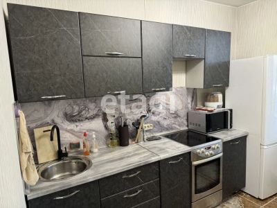 Лот: 21336054. Фото: 1. Продам 2-комн. кв. 50.6 кв.м... Квартиры, студии