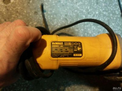 Лот: 9415305. Фото: 1. Шлифомальная машинка DeWALT DWE4051. Электроинструмент