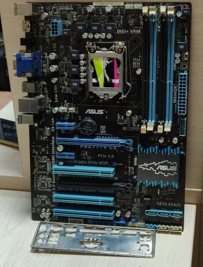 Лот: 19419529. Фото: 1. Мат. плата ASUS P8Z77-V LX LGA1155... Материнские платы