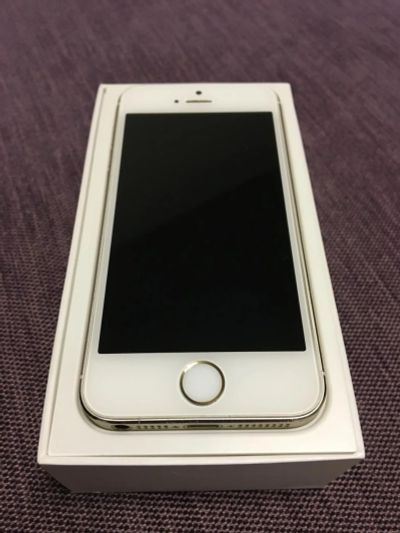 Лот: 11167723. Фото: 1. iPhone 5s. Смартфоны