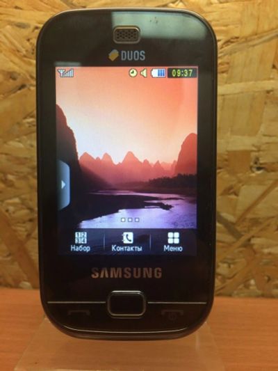 Лот: 8707735. Фото: 1. Мобильный телефон Samsung GT-B5722... Кнопочные мобильные телефоны