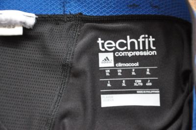 Лот: 14228994. Фото: 1. Компрессионные шорты Adidas TechFit. Брюки, джинсы, шорты