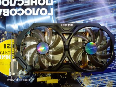 Лот: 19871358. Фото: 1. Видеокарта Gigabyte AMD Radeon... Видеокарты