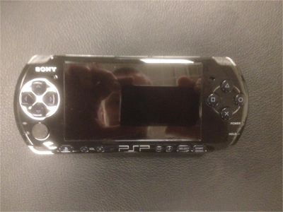 Лот: 9764370. Фото: 1. Игровая консоль Sony PSP 3008... Игры для консолей