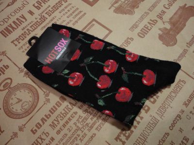 Лот: 12877329. Фото: 1. Стильные носки HotSox "Черри". Носки