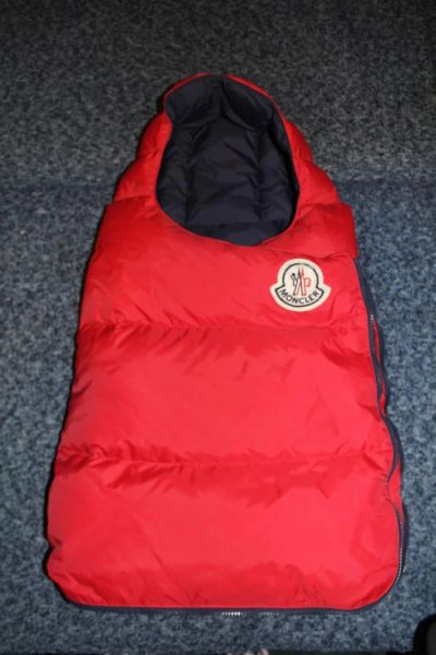 Лот: 5152315. Фото: 1. Конверт Moncler. Костюмы, пиджаки, комбинезоны