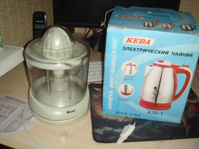 Лот: 7367011. Фото: 1. Соковыжималка. Кухонная