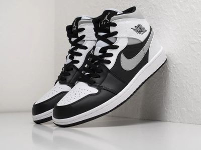 Лот: 20614458. Фото: 1. Кроссовки Nike Air Jordan 1 Mid. Кеды, кроссовки, слипоны