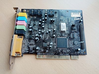 Лот: 19978351. Фото: 1. Звуковая карта Sound Blaster Live... Звуковые карты