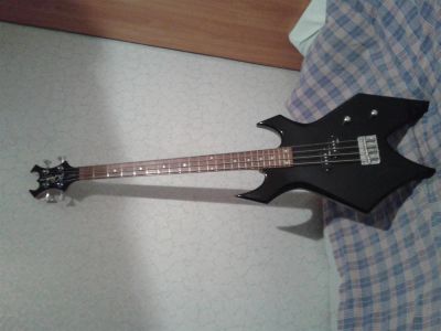 Лот: 3413996. Фото: 1. бас гитара B.C.Rich warlock bronze... Гитары