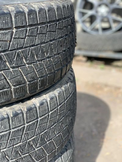 Лот: 25334730. Фото: 1. Комплект зимних 225/60 R18 Bridgestone... Шины